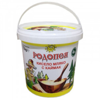 Кисело мляко с каймак, домашно 4% 1 кг Bulgarischer Joghurt , hausgemacht mit Rahmschicht, Kuh Кисело мляко с каймак, домашно 4% 1 кг Bulgarischer Joghurt , hausgemacht mit Rahmschicht, Kuh